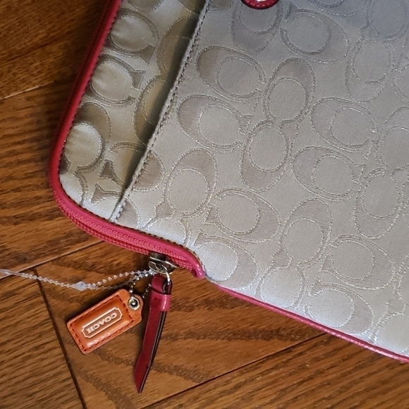 coach New York bag/ipad bag and much more - Picture 2 of 12